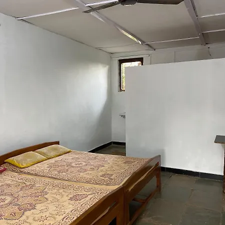 Hotel Aviraj Nivas Dapoli Exterior photo