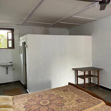 Hotel Aviraj Nivas Dapoli Exterior photo