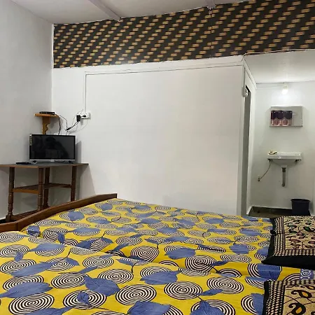 Hotel Aviraj Nivas Dapoli Exterior photo