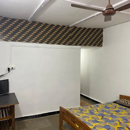 Hotel Aviraj Nivas Dapoli Exterior photo
