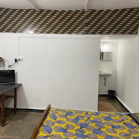 Hotel Aviraj Nivas Dapoli Exterior photo