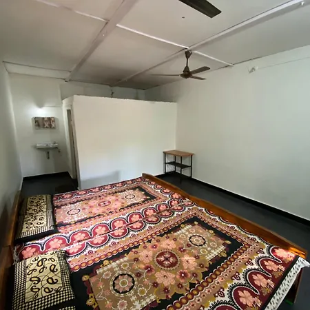 Hotel Aviraj Nivas Dapoli Exterior photo