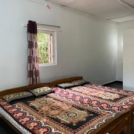 Hotel Aviraj Nivas Dapoli Exterior photo