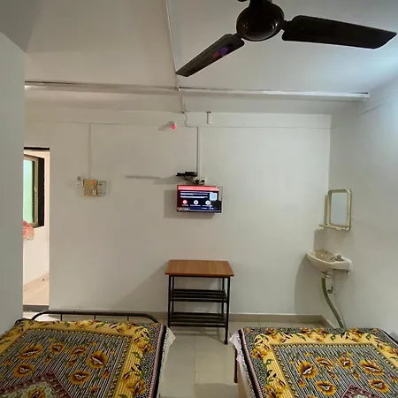 Hotel Aviraj Nivas Dapoli Exterior photo
