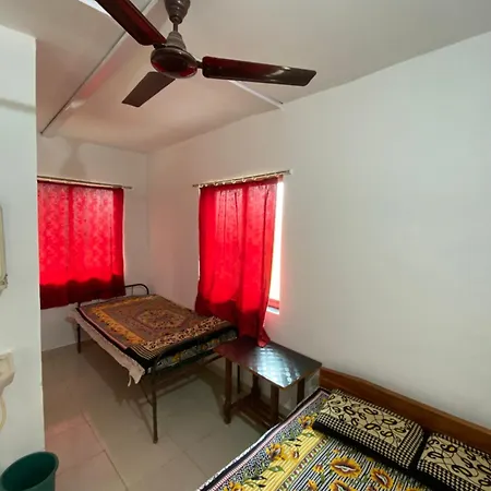 Hotel Aviraj Nivas Dapoli Exterior photo