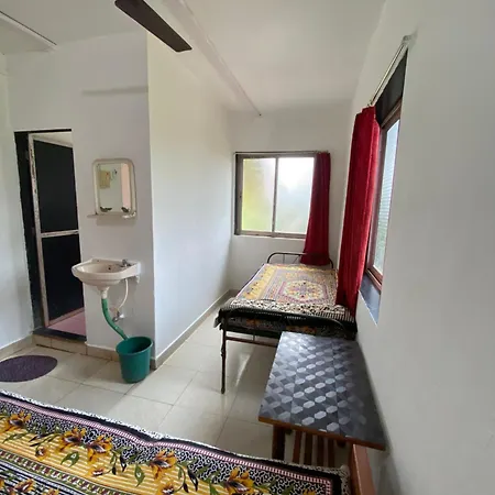 Hotel Aviraj Nivas Dapoli Exterior photo