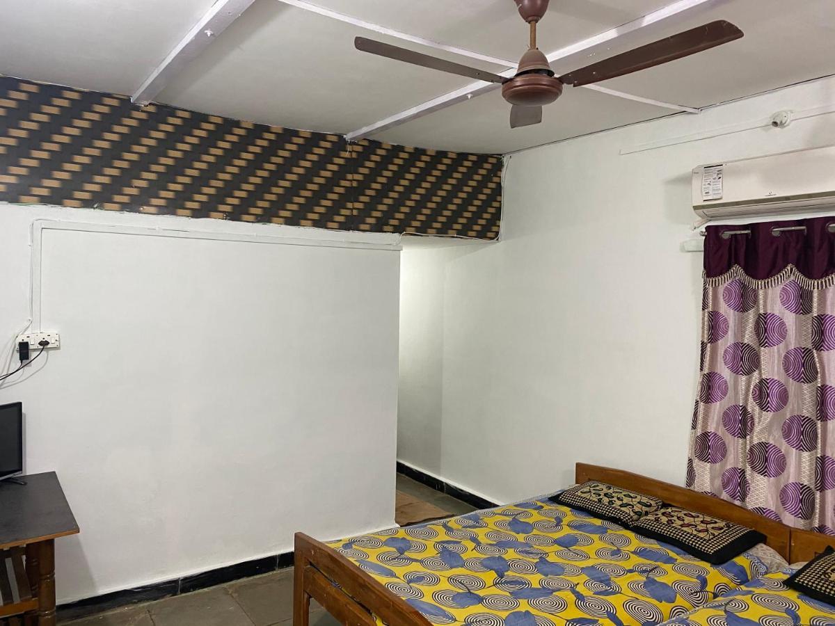 Aviraj Nivas Homestay Dapoli