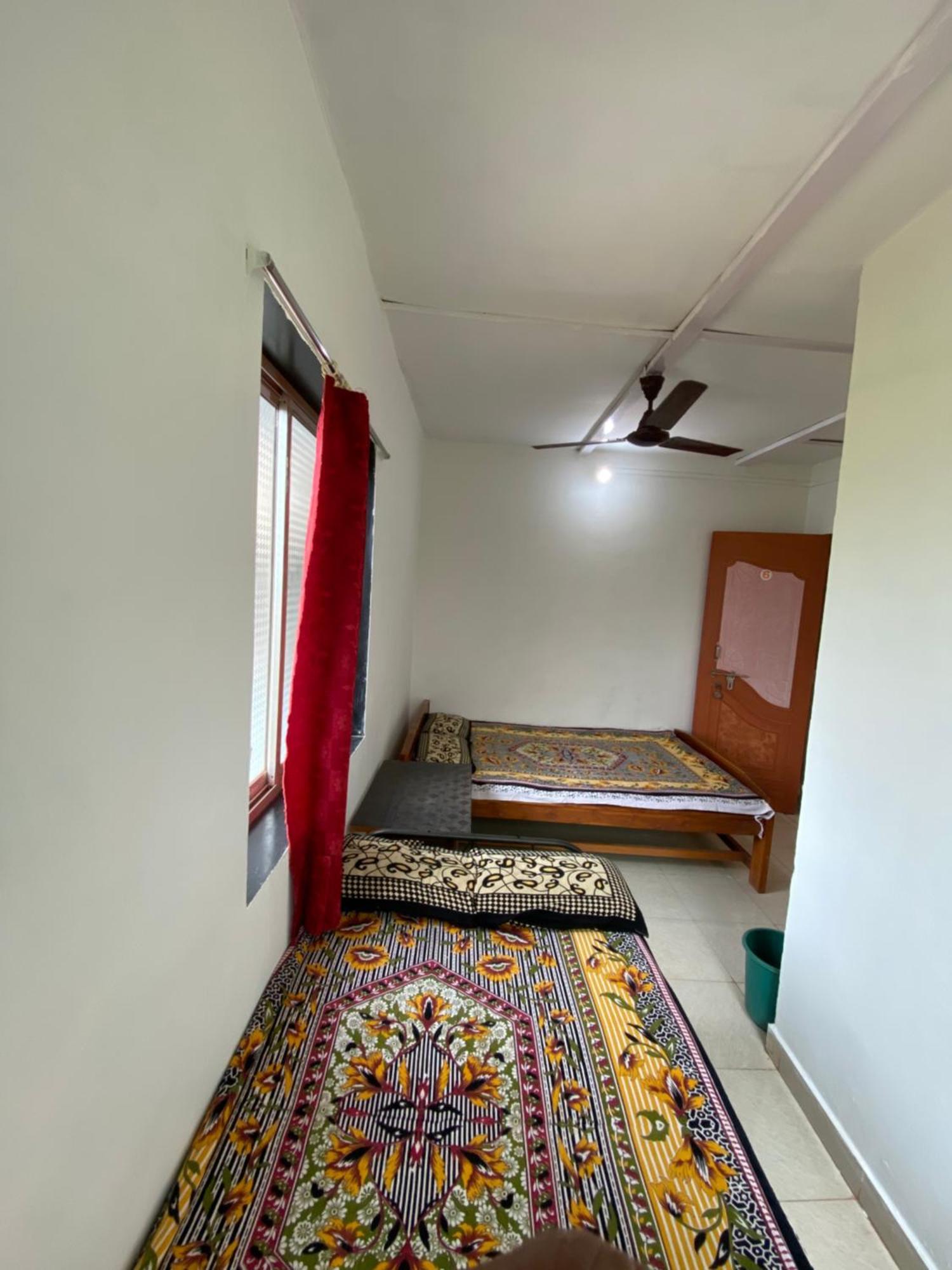 Aviraj Nivas Homestay Dapoli