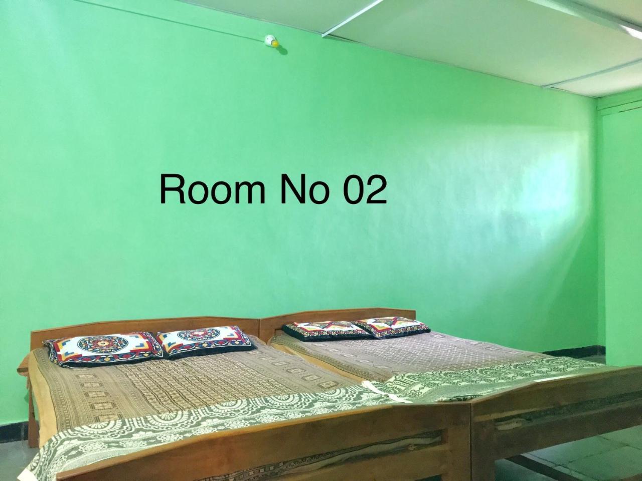 Aviraj Nivas Homestay *